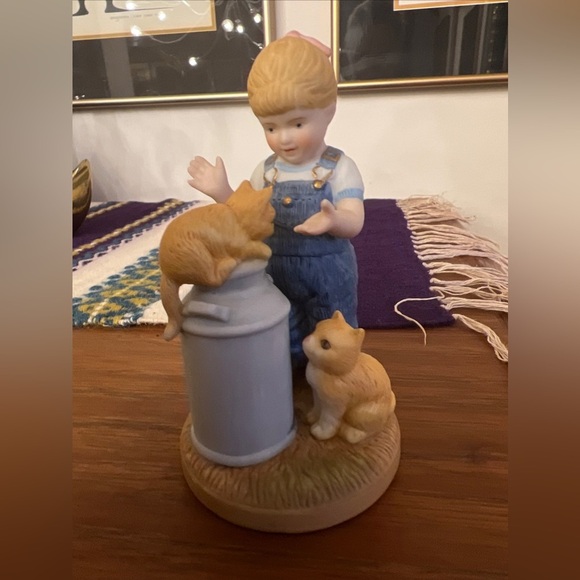 Vintage 1983 Country Store - Girl w/ Her Kittens Little Farmers Figurine Rare - Picture 5 of 7